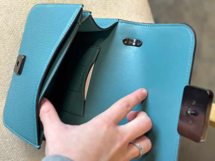 Coach Horse & Carriage Crossbody Bag – MINT Teal Pebbled Leather | Y2K Bright Blue Shoulder Bag