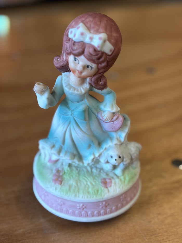 Porcelain music box