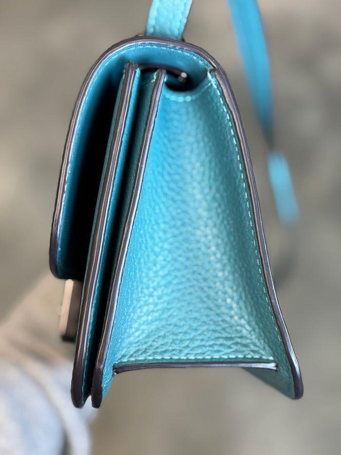 Coach Horse & Carriage Crossbody Bag – MINT Teal Pebbled Leather | Y2K Bright Blue Shoulder Bag