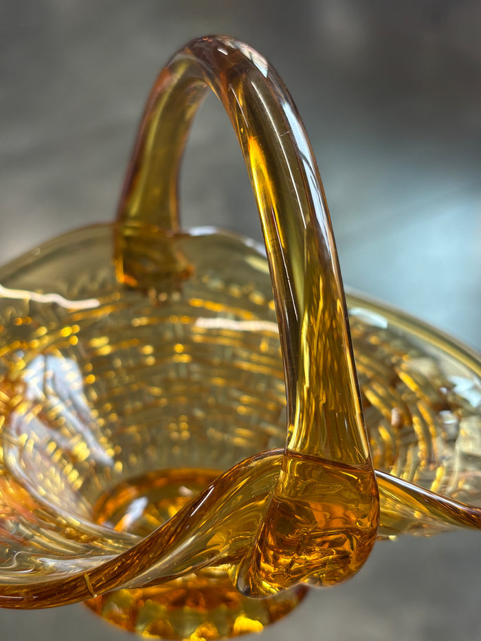 Vintage Amber Glass Basket Bowl – Mid-Century Pressed Glass with Woven Pattern and Applied Handle
