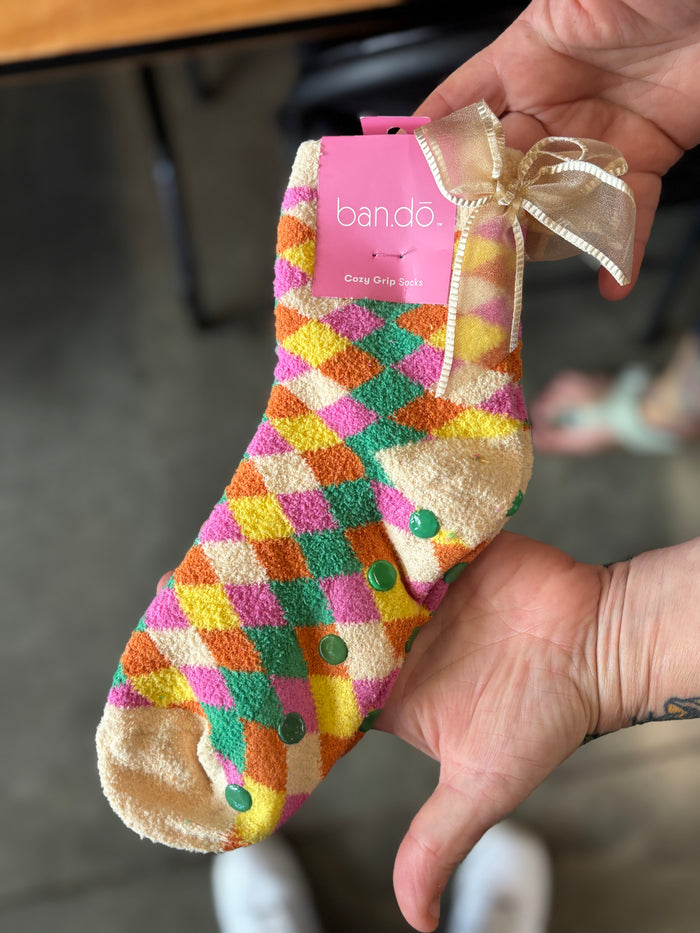Checkered socks with bow