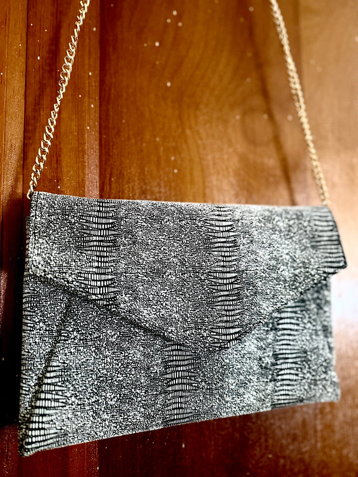 Chic Graphic Foldover Clutch | Moda Luxe Black & White Chain Bag | Statement Evening Purse
