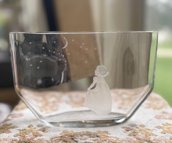 Edvin Öhrström etched glass vase