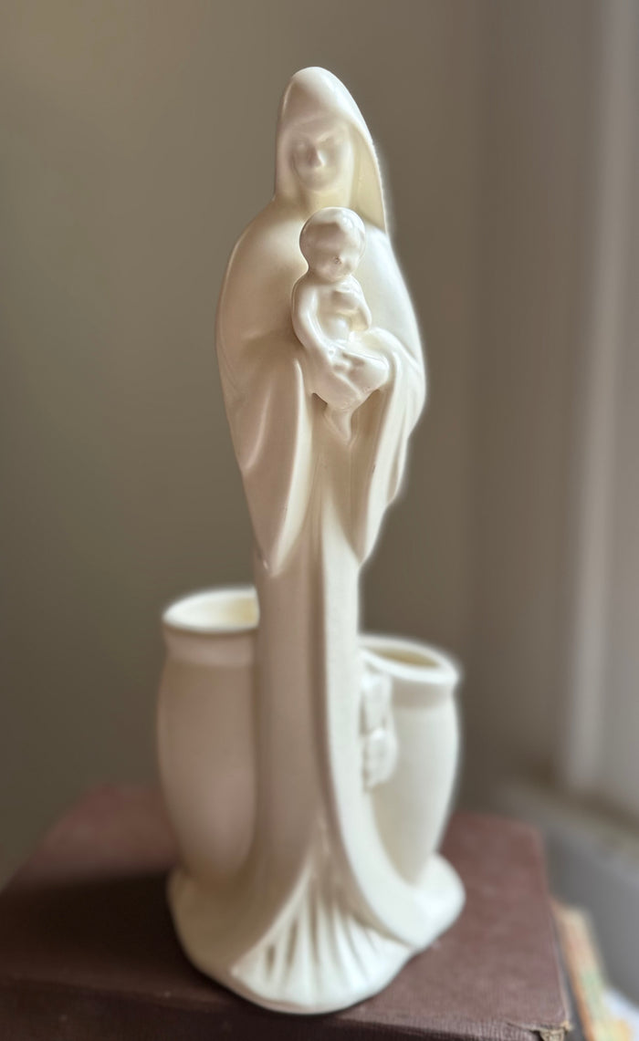 Haegar Mary and Child vase
