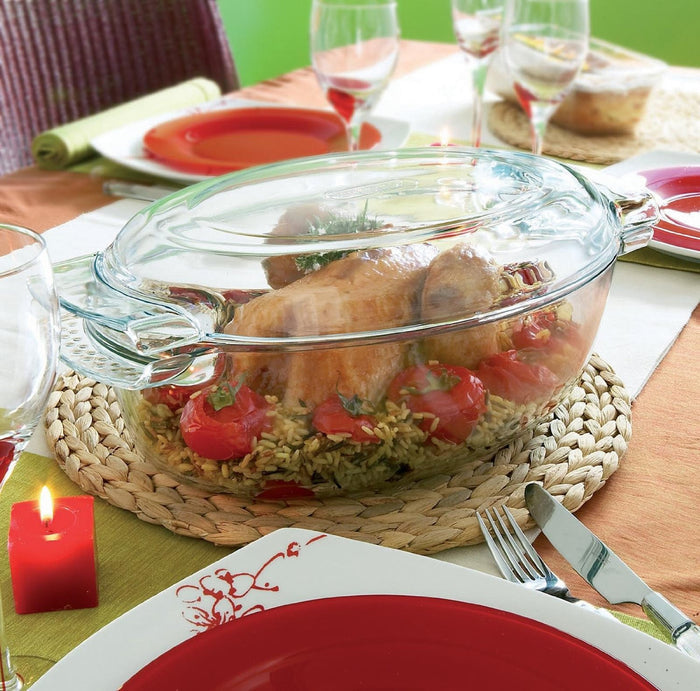 European Pyrex Oval Casserole Dish 4.5L
