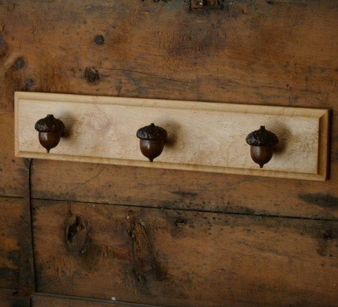 Woodland Acorn Hanger - Cattails Woodwork